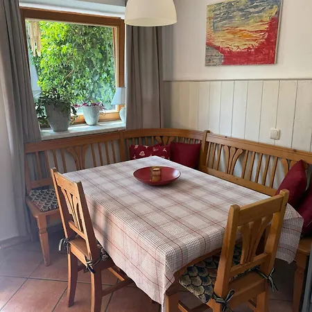 דירה Charming In With Private Entrance *